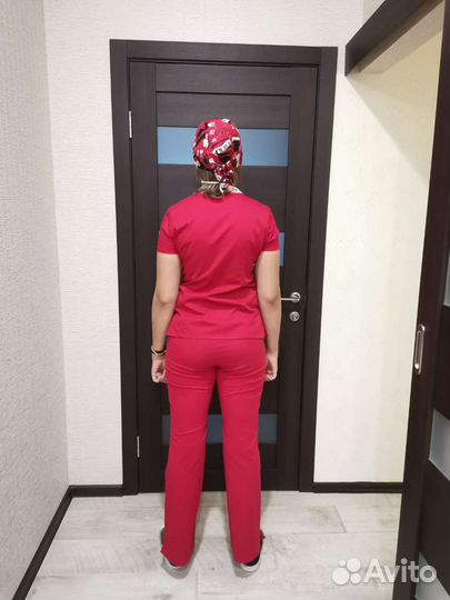 Медицинский костюм женский