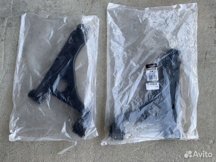 Рычаг передний левый правый Opel Mokka