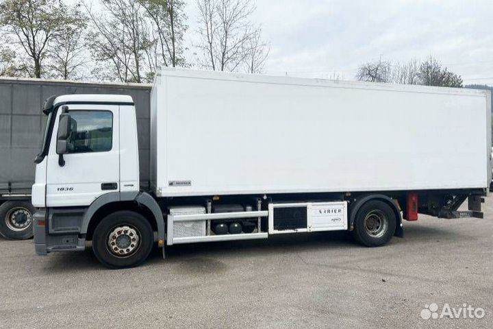 Кабина мерседес актрос