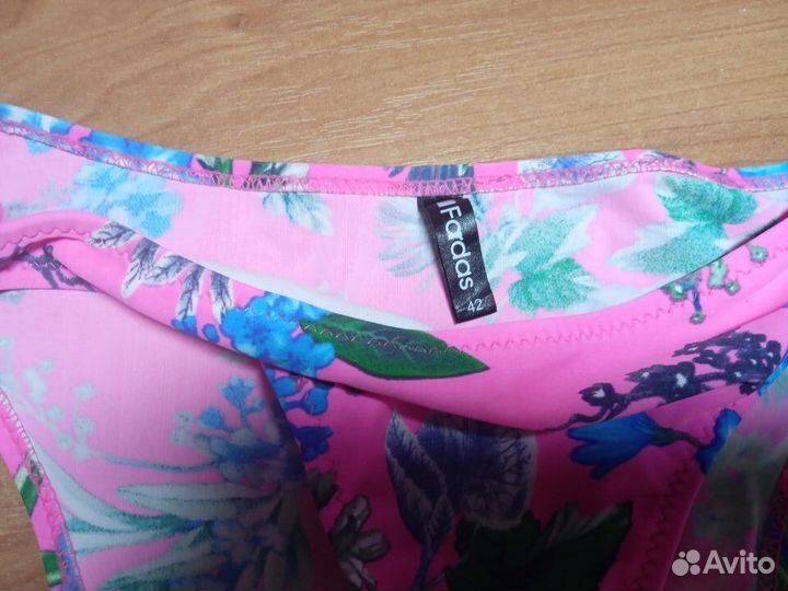 Купальники раздельные 2 шт.- размер 44 и 46