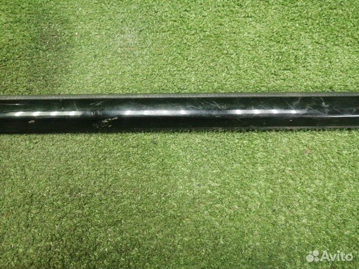 Уплотнитель стекла двери передний левый Bmw X6 G06