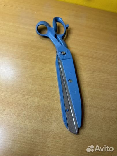 Швейные ножницы