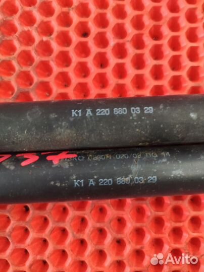 Амортизатор капота правый Мерседес W220