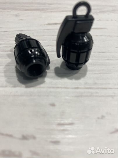 Колпачки на нипель велосипеда