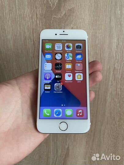 Телефон iPhone 7