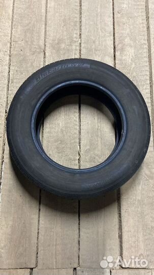 Yokohama BlueEarth RV02 225/65 R17