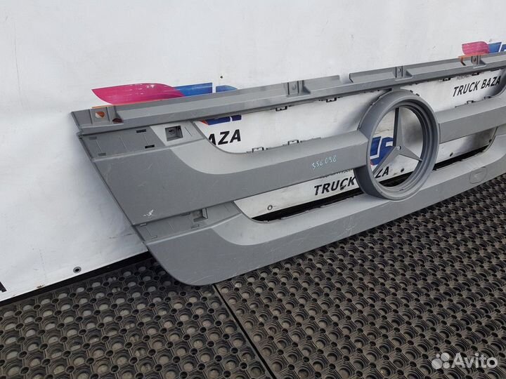 Решетка радиатора Mercedes-Benz Actros