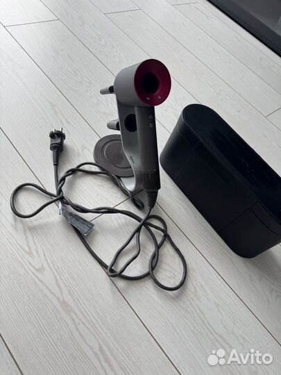 Dyson фен
