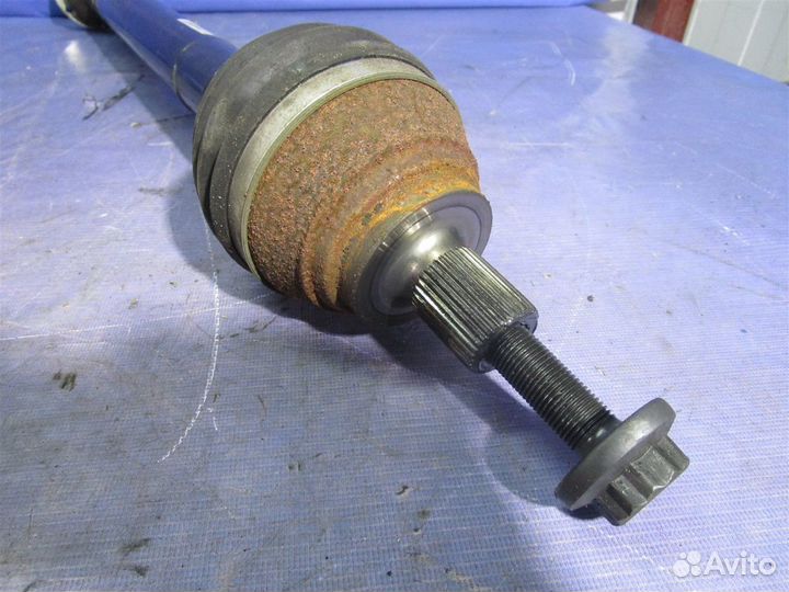 Привод передний левый Volkswagen Golf 6 5K1 caxa