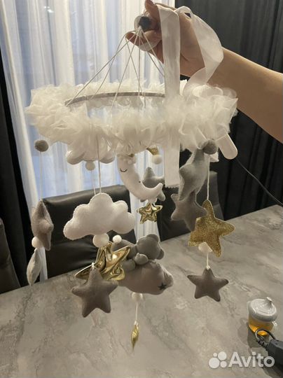 Мобиль в кроватку из фетра ручная работа