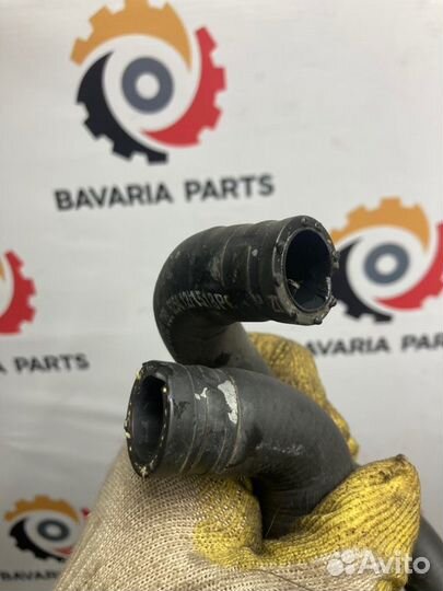 Патрубок системы охлаждения Mercedes E W211 3.5