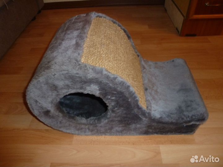 Когтеточка - домик Кит