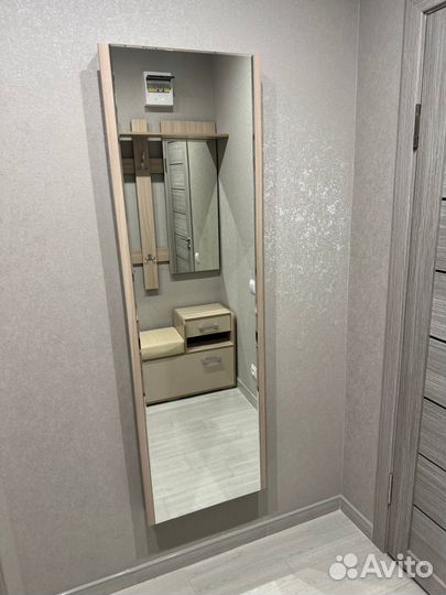 Шкаф-зеркало с гладильной доской