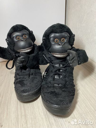 Adidas jeremy scott gorilla