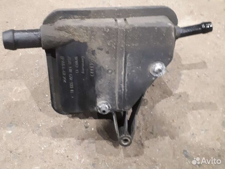 Бачок гура фольксваген гольф 4 volkswagen golf 4