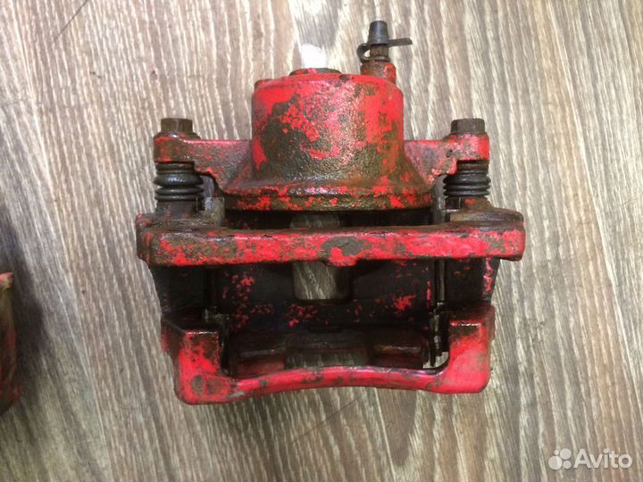 Суппорт тормозной передний Great Wall Hover M4