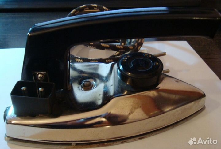 Утюг дорожный