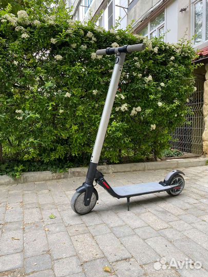Электросамокат Ninebot Kickscooter ES2
