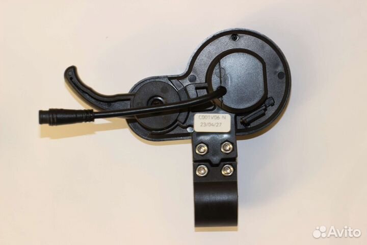 TF-100: дисплей для электросамоката