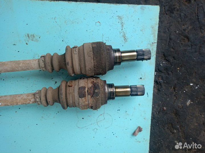 Приводной вал шрус Ford Sierra универсал 1990