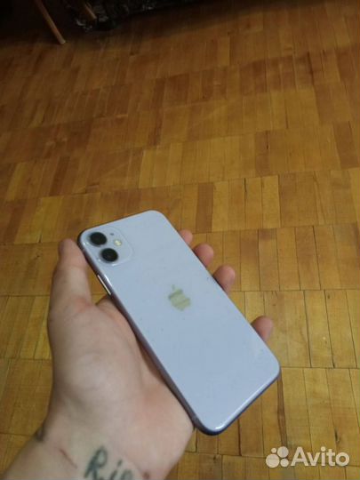 iPhone 11, 128 ГБ