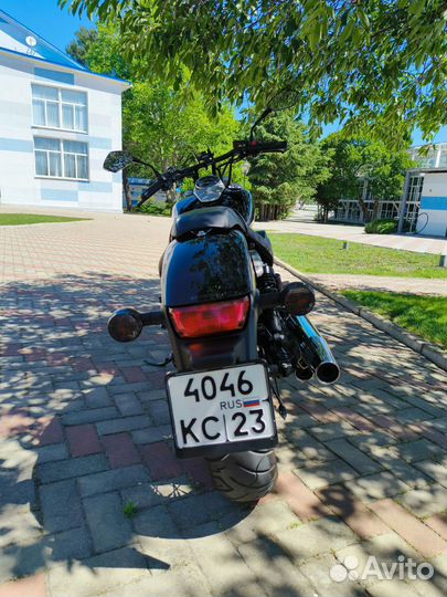 Honda Shadow Phantom VT750