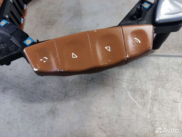 Кнопки руля бежевые Порш Каен 2006 год