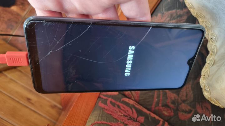 Samsung Galaxy A10, 2/32 ГБ