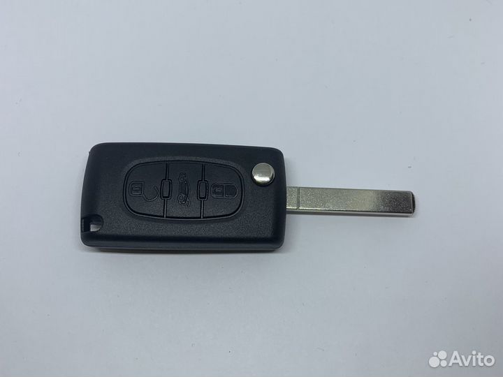 Ключ Peugeot partner/ Пежо партнёр три кнопки