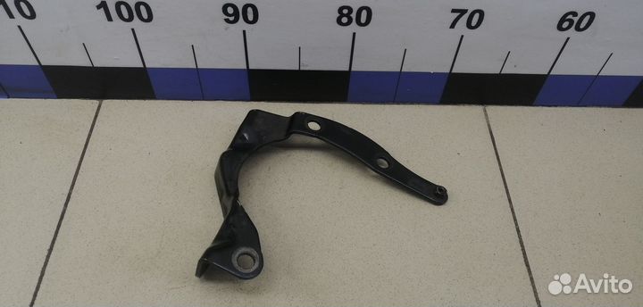 Кронштейн (сопут. товар) Tiguan 2011-2016