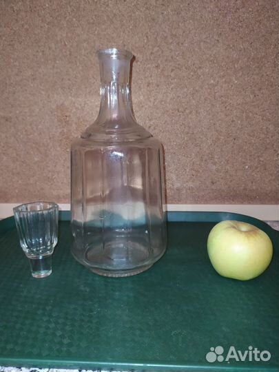Графин с пробкой- рюмкой СССР