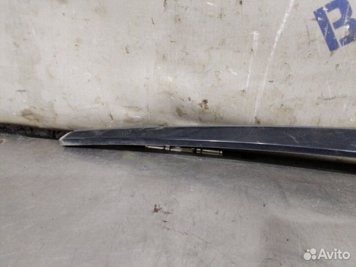 Молдинг двери задний правый Hyundai Verna седан
