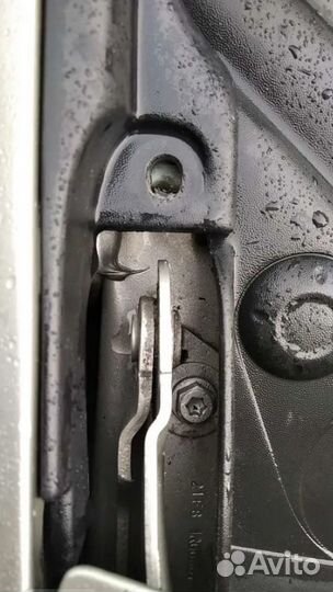 Накладки на петли капота