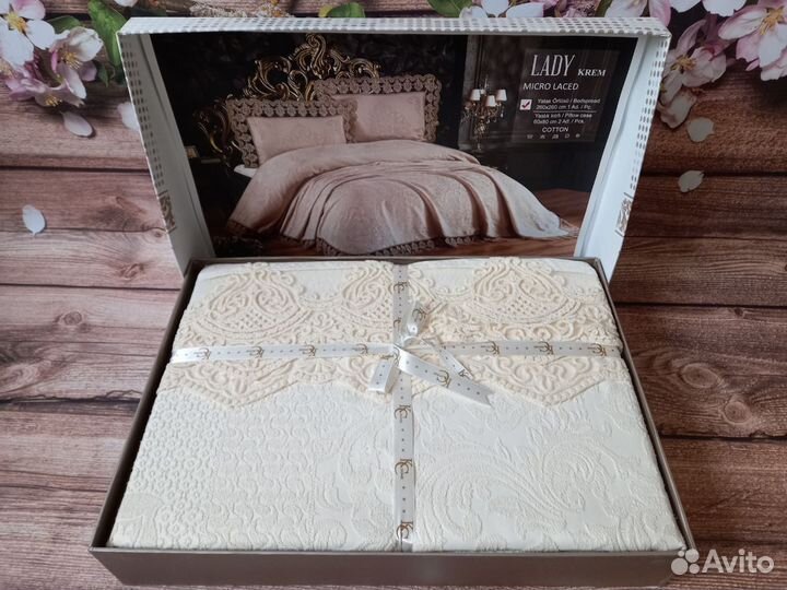 Покрывало на кровать