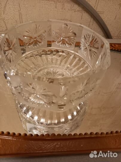 Стопки хрустальные, вазы, конфетницы
