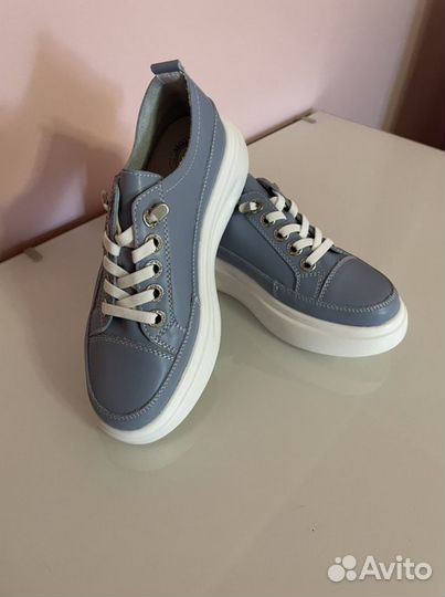 Новые кроссовки,ботинки,кеды