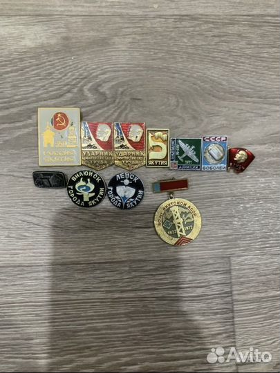 Значки и медали СССР