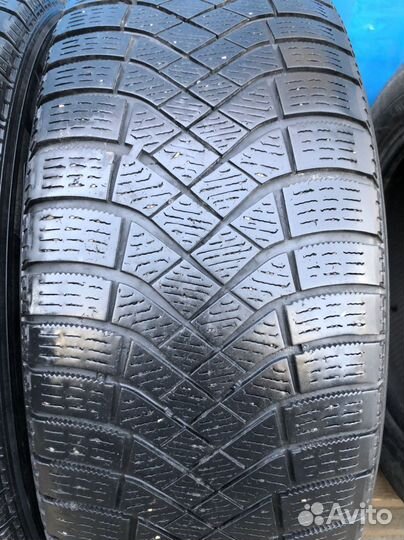 Pirelli Ice Zero 215/60 R16 99H