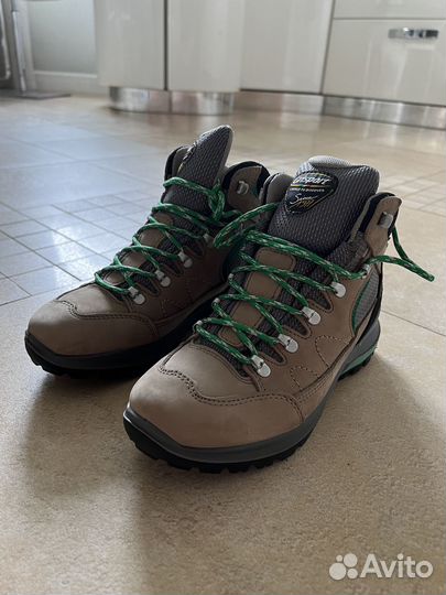 Трекинговые ботинки женские 38