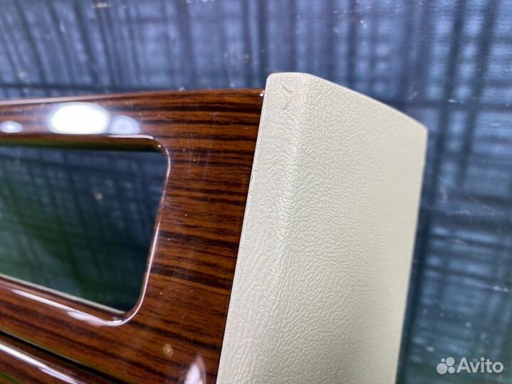 Декоративная планка салона Cadillac Escalade LQ9