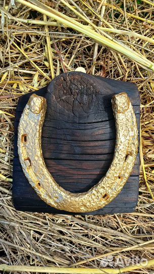 Подкова-подарок на счастье