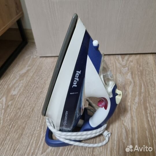 Продаю утюг