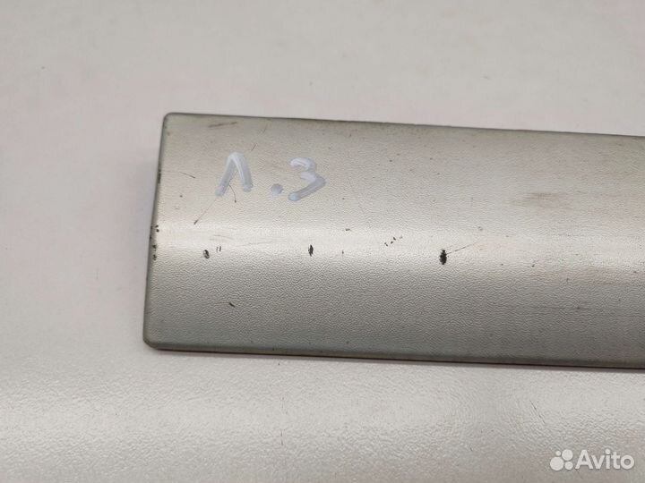 Молдинг двери задней левой Mitsubishi RVR N28W