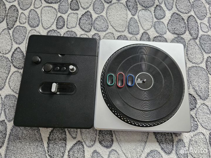 23 диска для Nintendo Wii+DJ Hero Controller