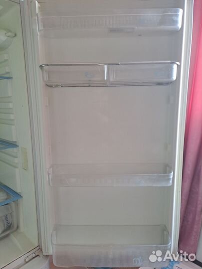 Холодильник бу indesit