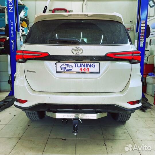 Фаркоп toyota Fortuner