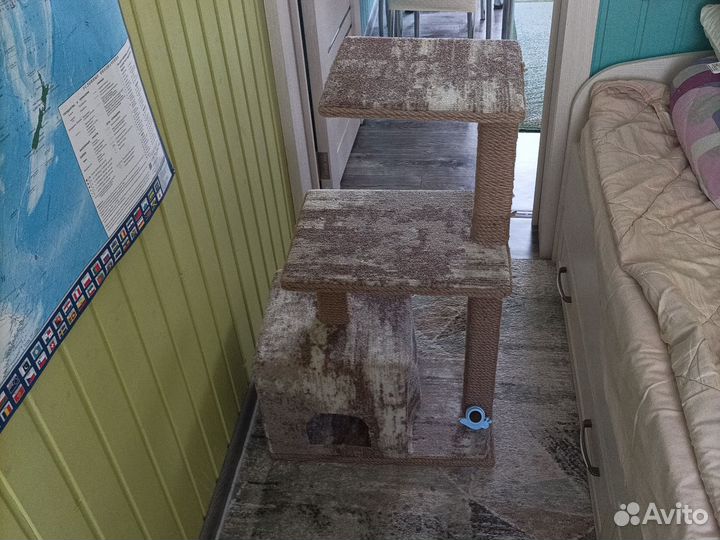 Домик для кошки с когтеточкой