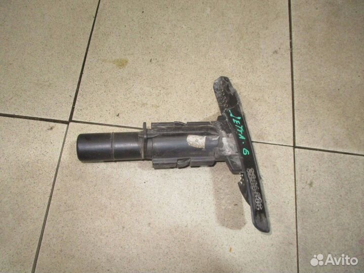 Форсунка омывателя фары VW Jetta 6 (1B)