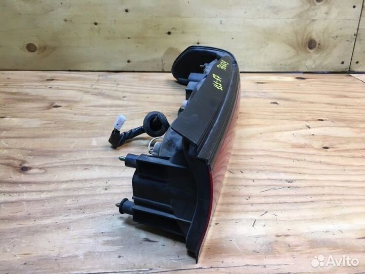 Фонарь прав. зад. toyota carina ED