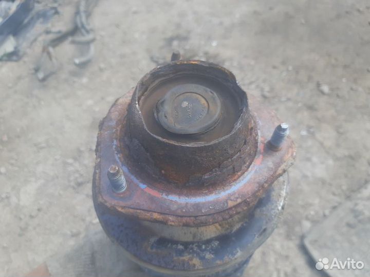 Стойка амортизатора заднего левого Chevrolet Lacet